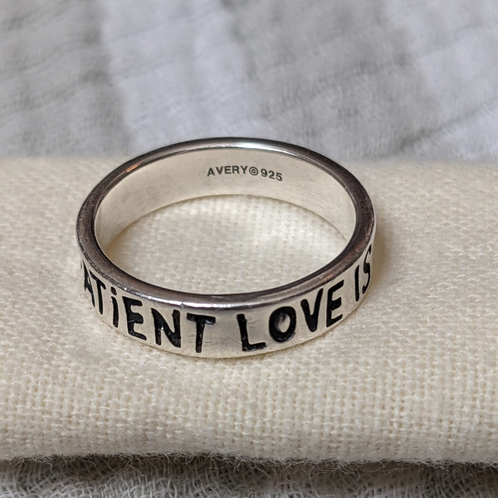 James Avery Retired LOVE IS PATIENT LOVE IS KIND ring Size 7